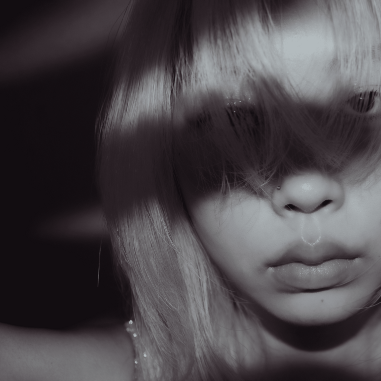 Small_14518_aki_a_photo__1___1_